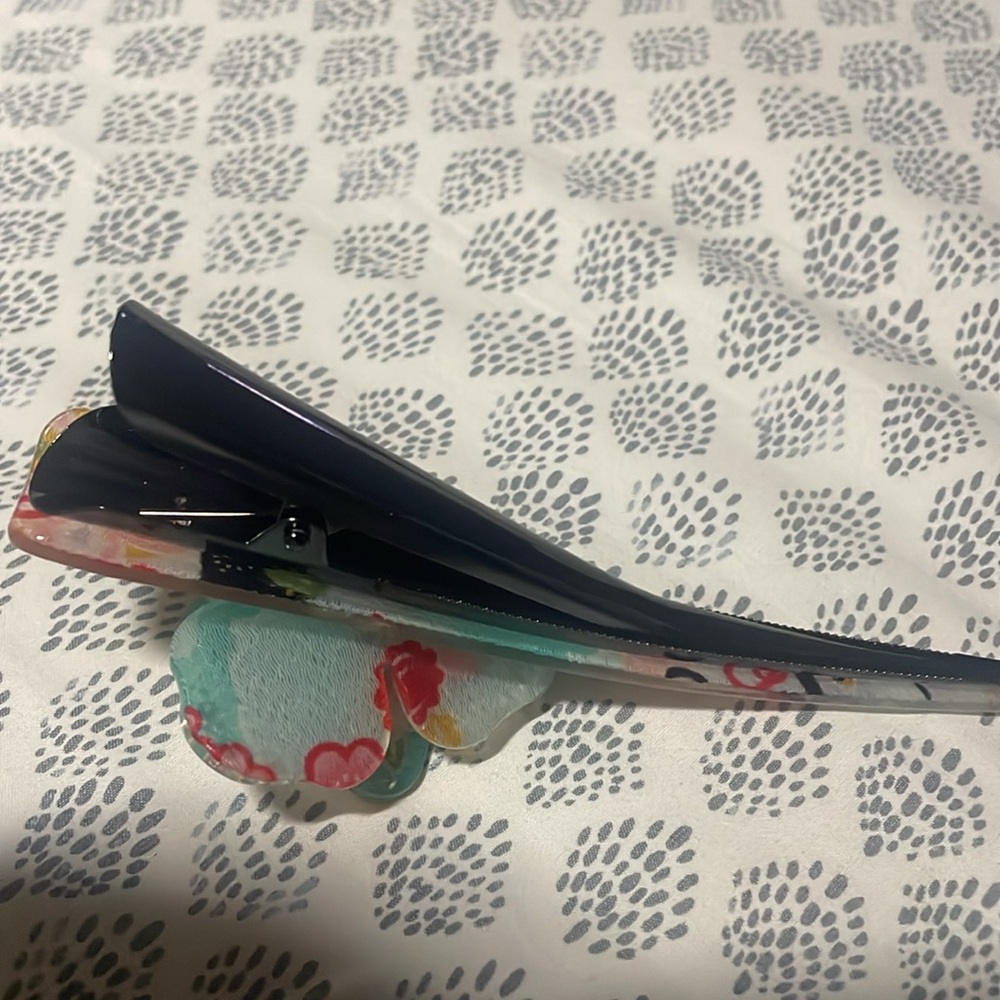 Large Japanese Hair Clip with Multicolor Design, strong and unique - Picture 4 of 4